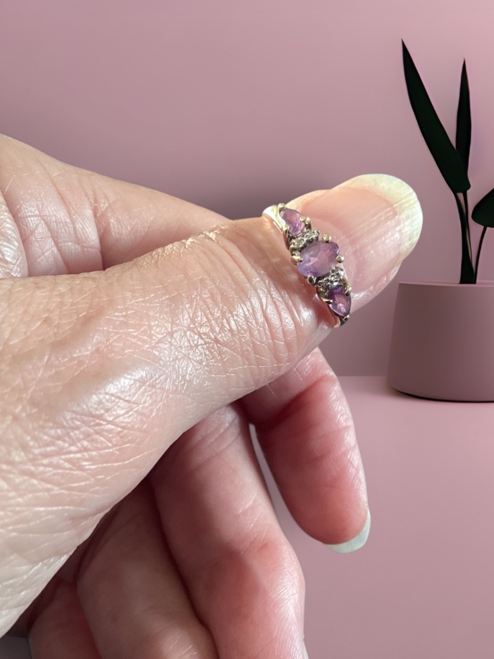 10k Gold Amethyst and Diamonds Ring